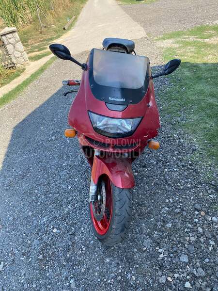 Kawasaki zx6r