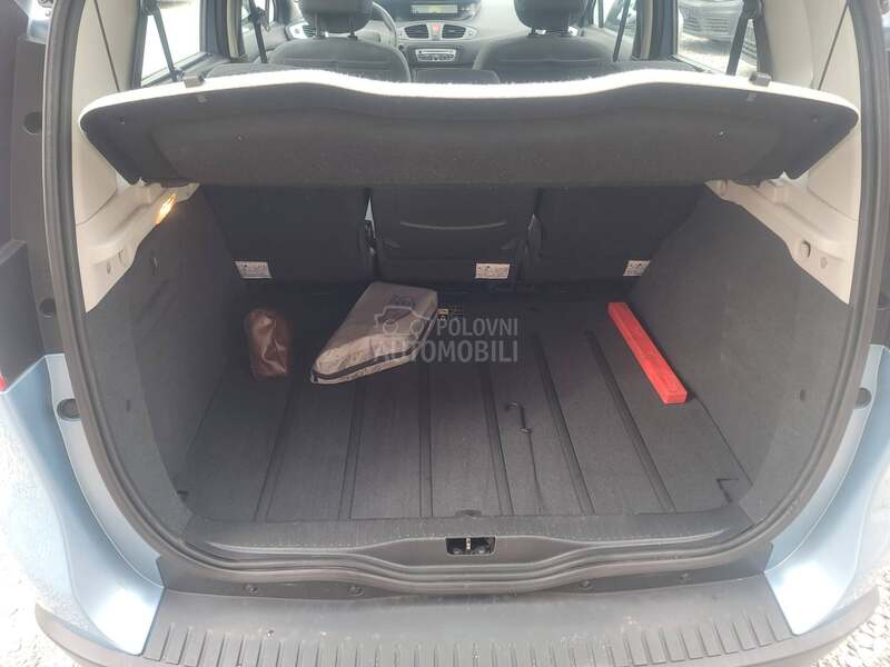 Renault Scenic 1.6 16V