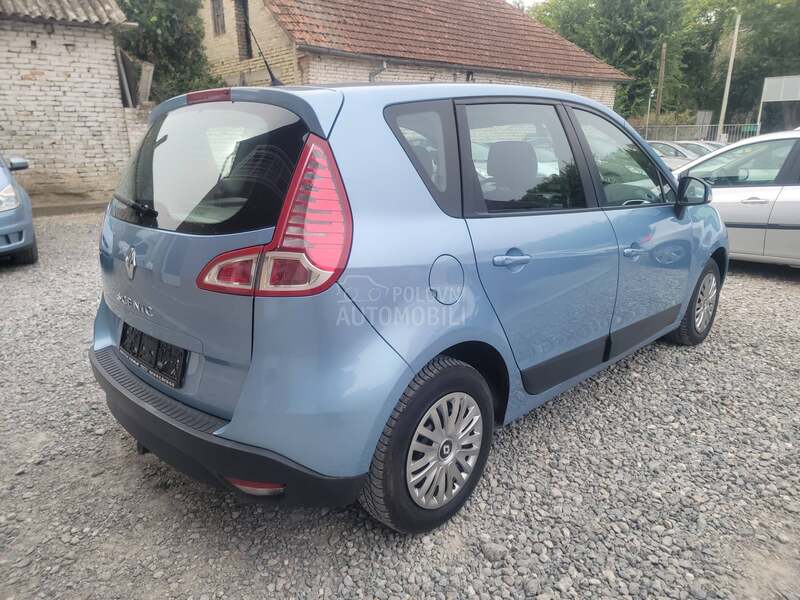 Renault Scenic 1.6 16V