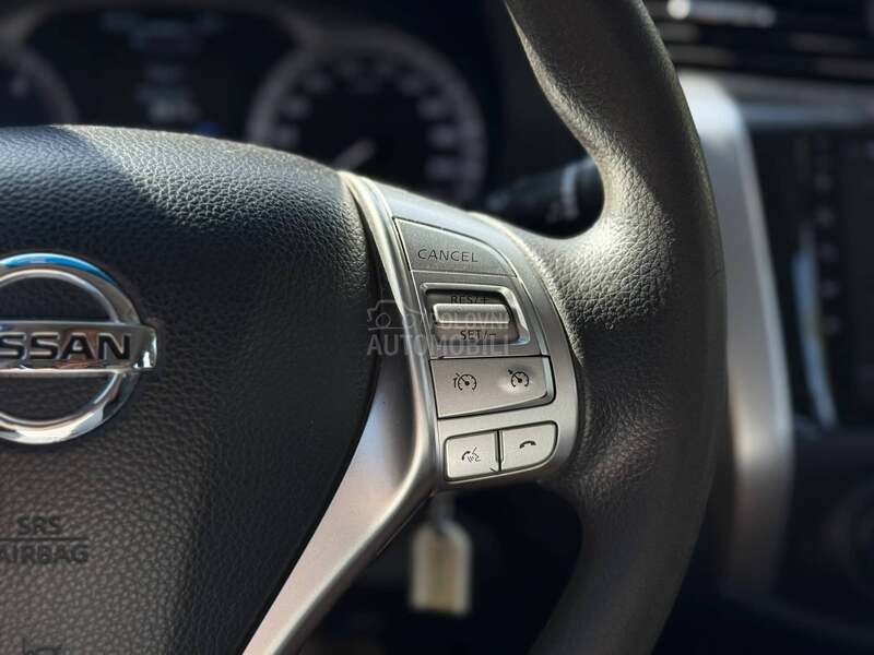 Nissan Navara Teretno/Kamera/Nav