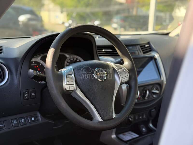 Nissan Navara Teretno/Kamera/Nav
