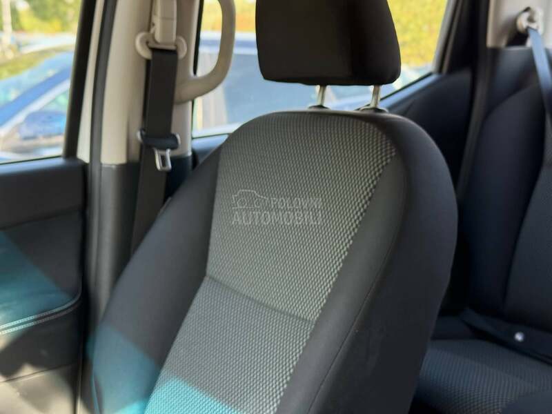 Nissan Navara Teretno/Kamera/Nav
