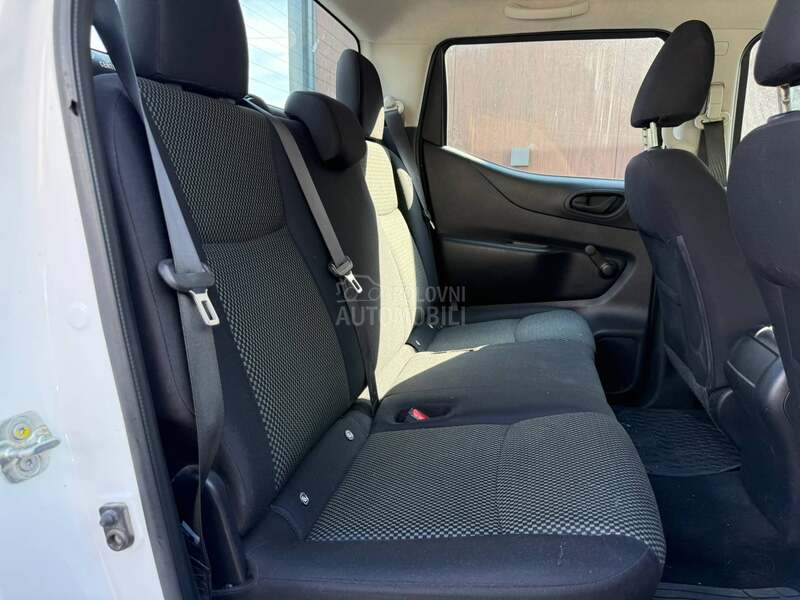 Nissan Navara Teretno/Kamera/Nav