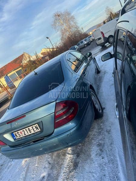 Mercedes Benz E 220 w211