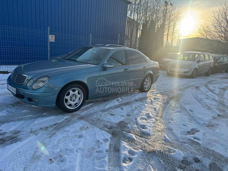 Mercedes Benz E 220 w211