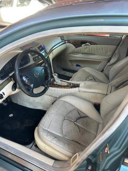 Mercedes Benz E 220 w211
