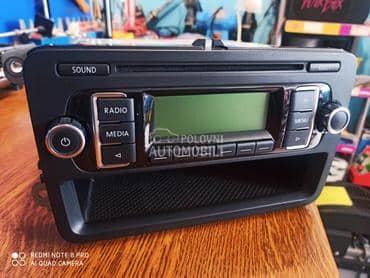 Fabricki radio mp3 za Volkswagen Passat B6