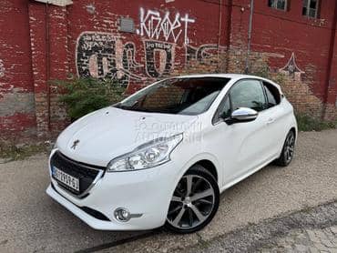 Peugeot 208 ALLURE THP