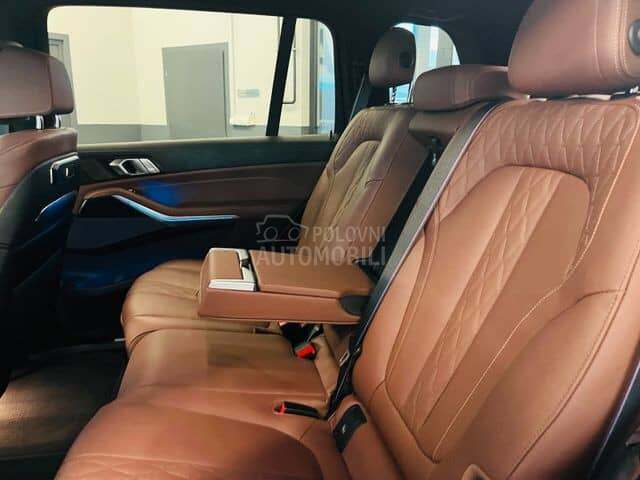 BMW X7 40d/M/ICONIC/massage
