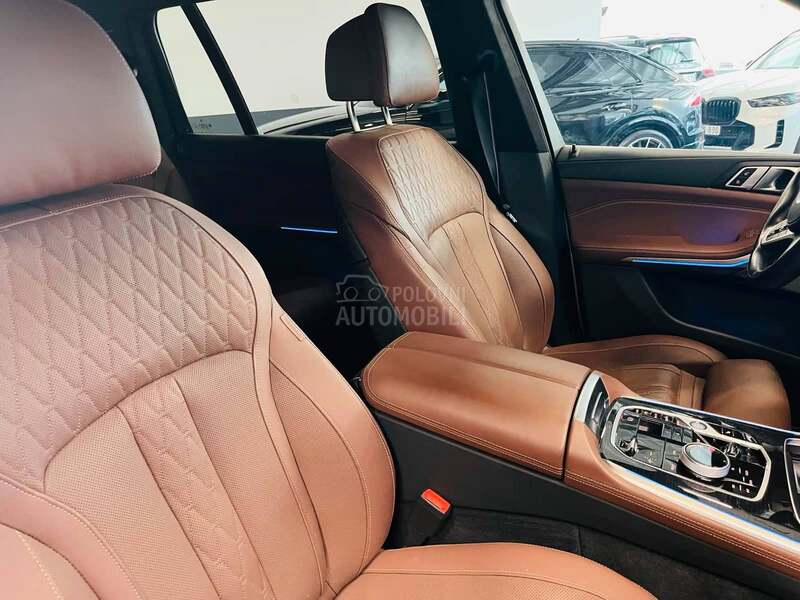 BMW X7 40d/M/ICONIC/massage