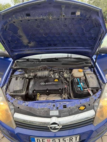 Opel Astra H 1.6