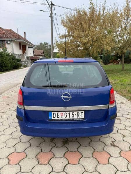 Opel Astra H 1.6