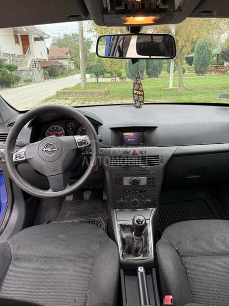 Opel Astra H 1.6