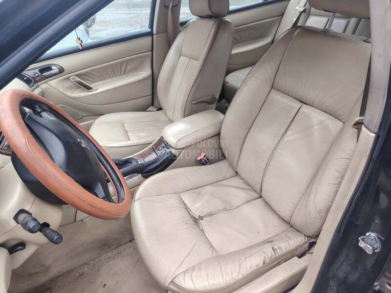 Peugeot 607 