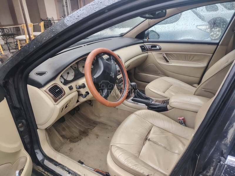 Peugeot 607 
