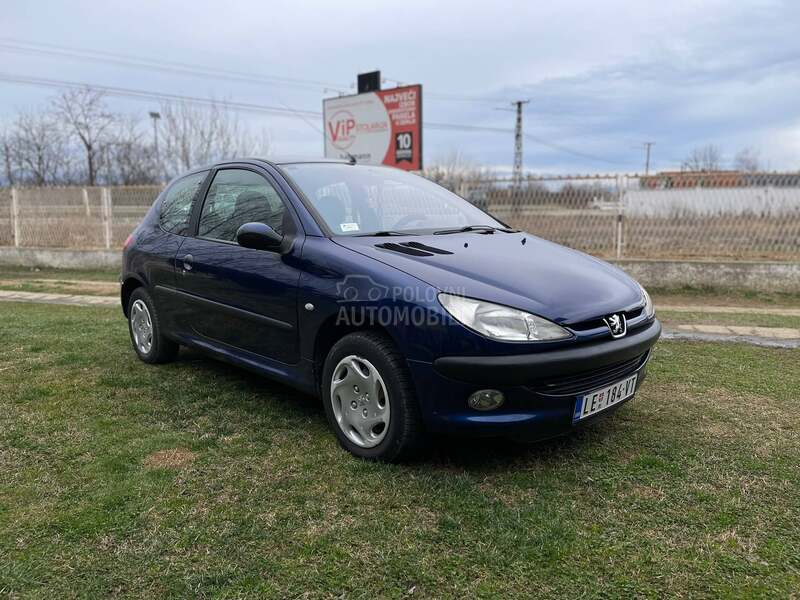 Peugeot 206 1.1