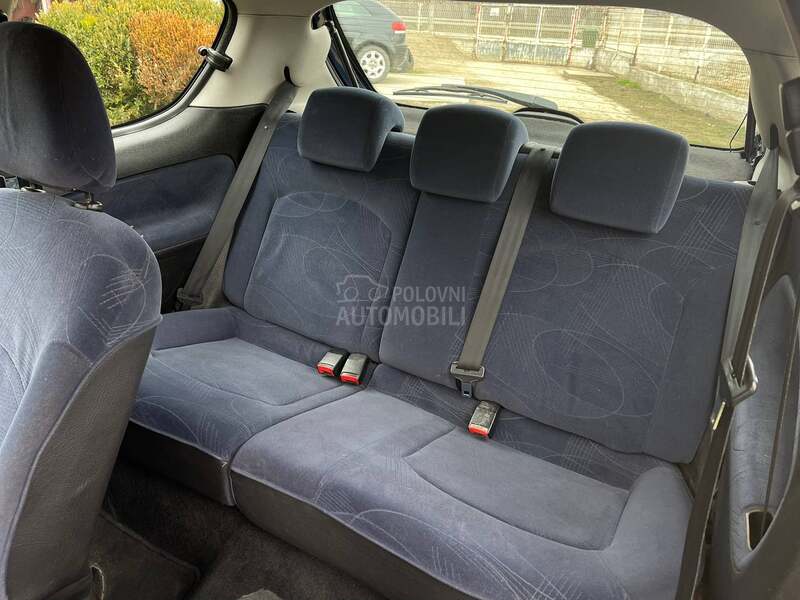 Peugeot 206 1.1