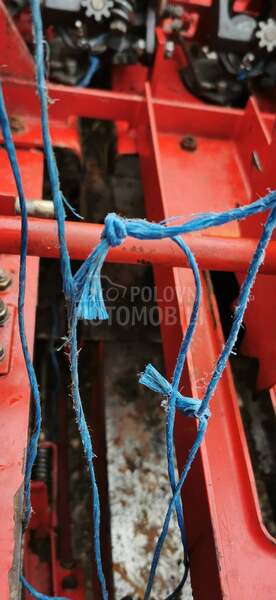 Vicon 553