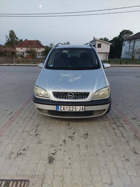 Opel Zafira 