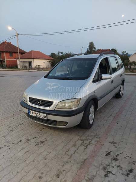 Opel Zafira 