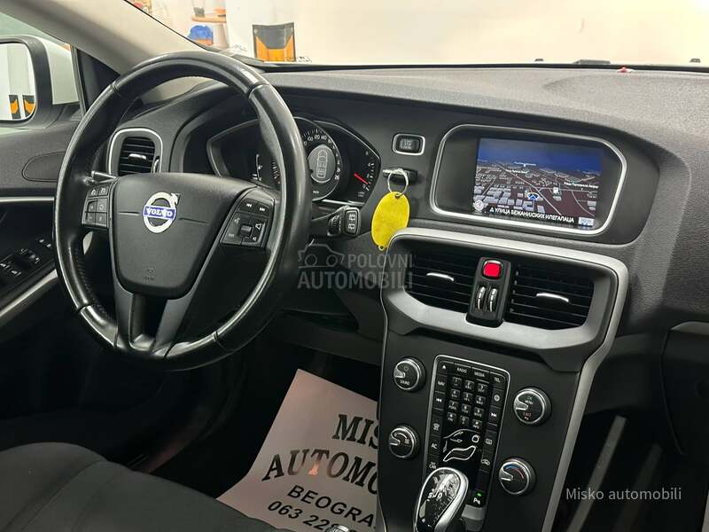 Volvo V40 1.6 D Auto Nav