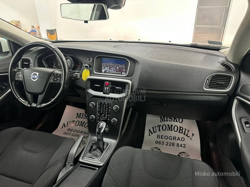 Volvo V40 1.6 D Auto Nav