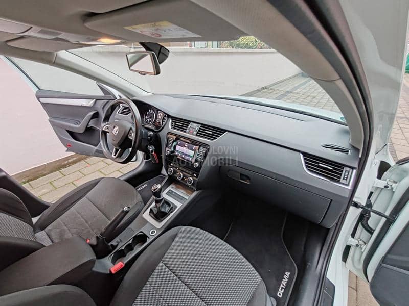 Škoda Octavia 1.4 metan FABRIKA