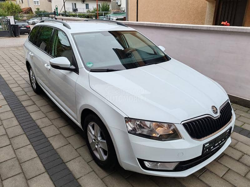 Škoda Octavia 1.4 metan FABRIKA