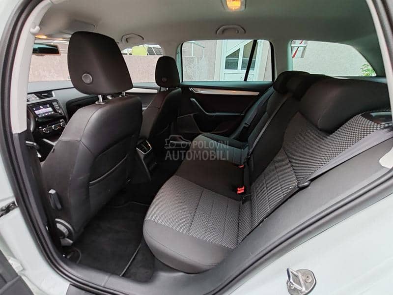 Škoda Octavia 1.4 metan FABRIKA