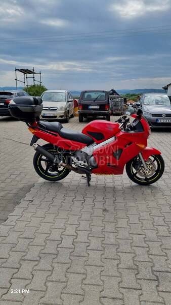 Honda VFR 800