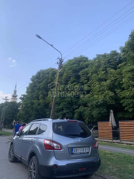 Nissan Qashqai + 2 