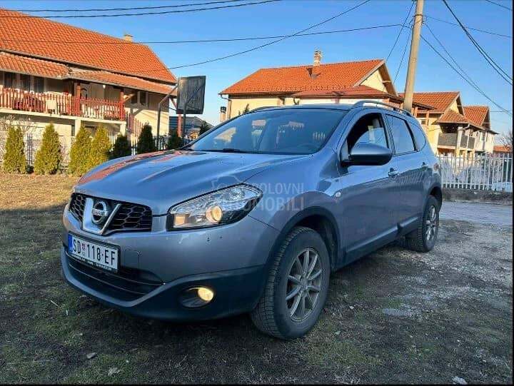 Nissan Qashqai + 2 