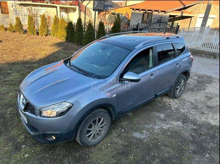 Nissan Qashqai + 2 