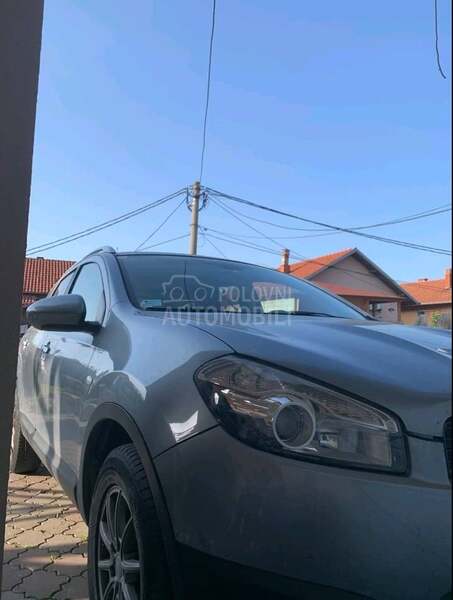 Nissan Qashqai + 2 
