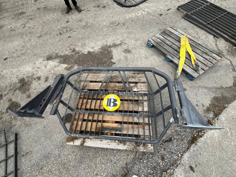 Zaštitna mreža za hladnjak utovarivača