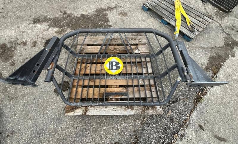 Zaštitna mreža za hladnjak utovarivača