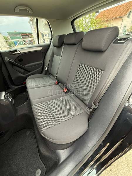 Volkswagen Golf 6 1.6tdi /HIGHLINE/
