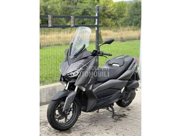 Yamaha X MAX NOV