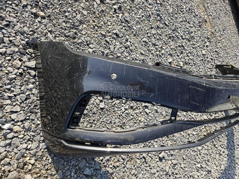 PASSAT B8 R LINE BRANIK PRED