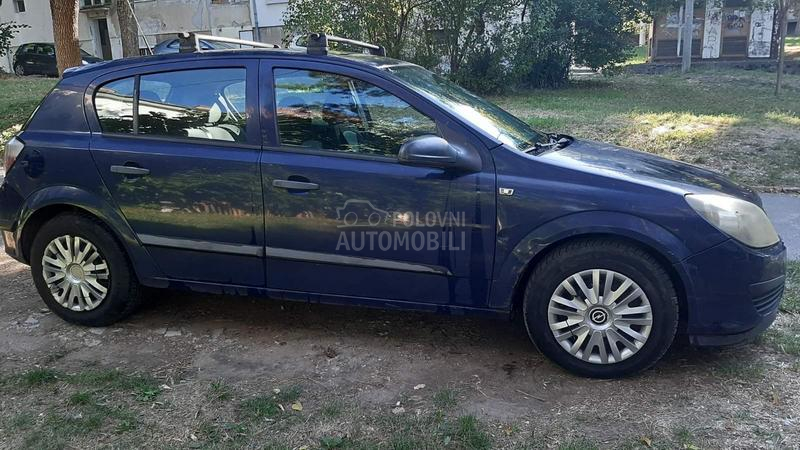Opel Astra H 