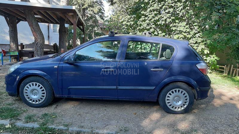 Opel Astra H 