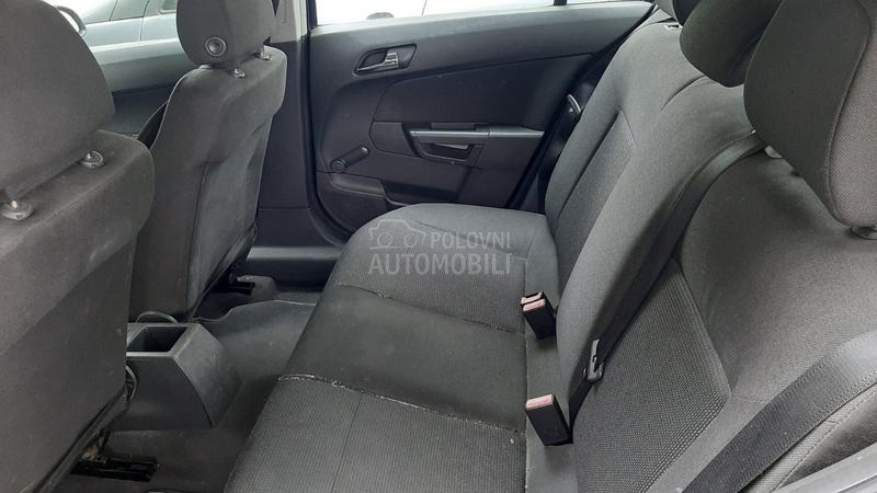 Opel Astra H 