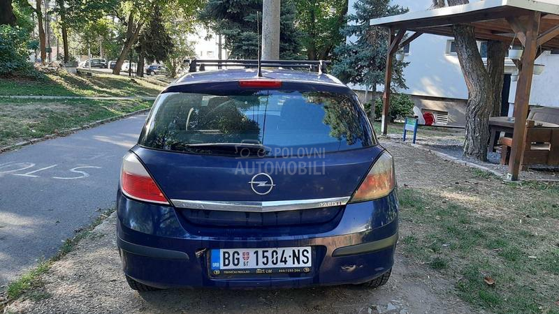 Opel Astra H 