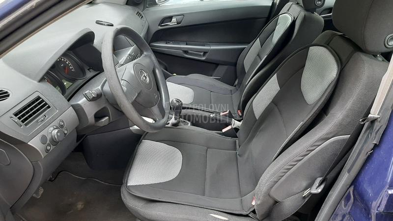 Opel Astra H 