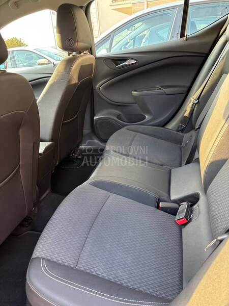 Opel Astra K 1.4
