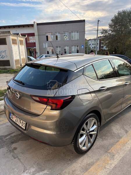 Opel Astra K 1.4