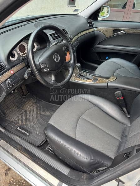 Mercedes Benz E 200 