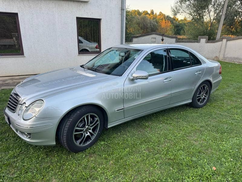 Mercedes Benz E 200 
