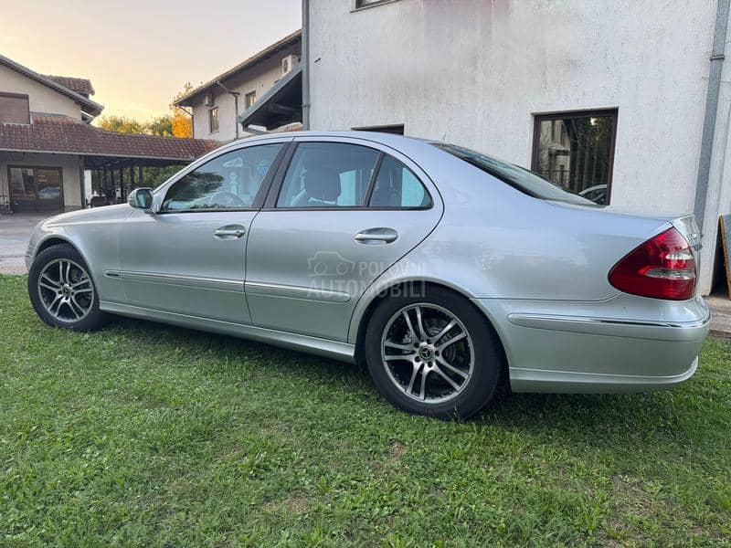 Mercedes Benz E 200 