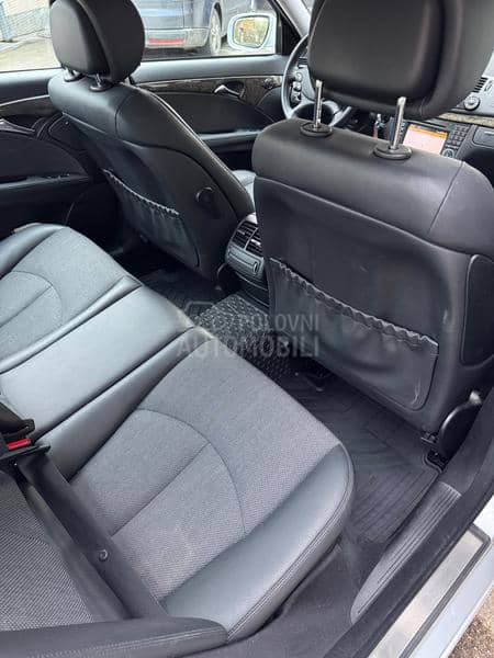 Mercedes Benz E 200 